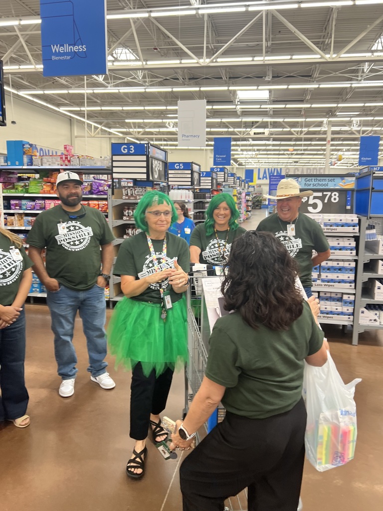 Taft ISD board members show their support for employees at the shopping spree