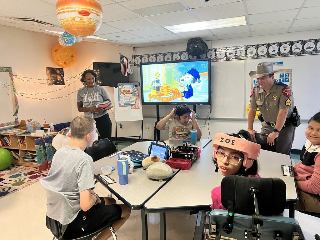 Sgt Mallory visits AE classroom