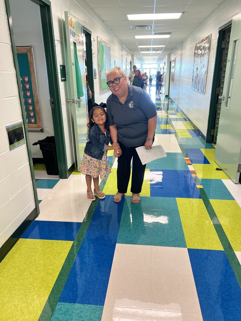 Esmeralda Cueva with granddaughter at Petty Meet the Teacher