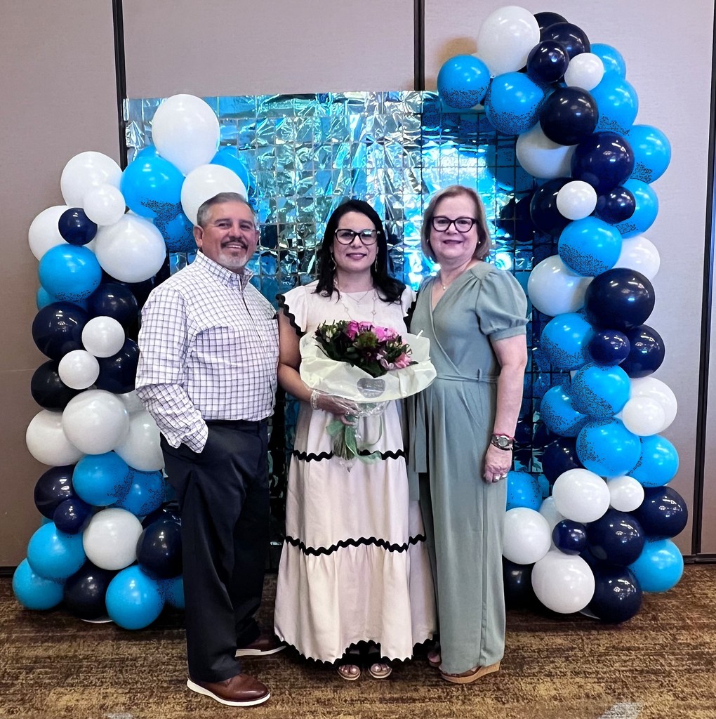 Vanessa Sanchez and parents