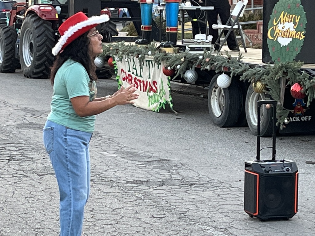 Mrs. Maravilla leads students