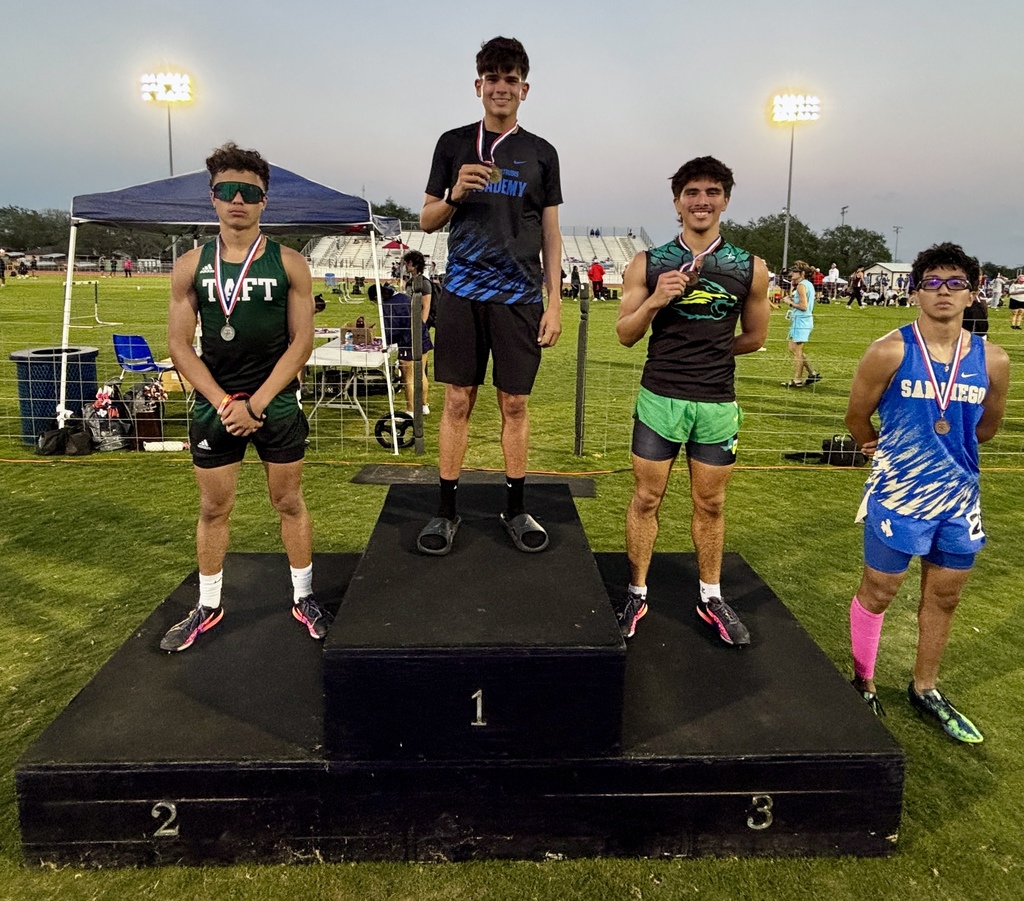 MJ Ortiz 2nd 1600m run