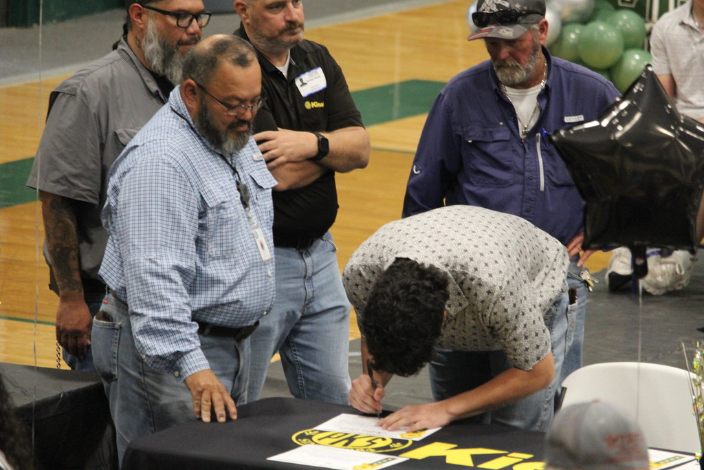 Kiewit Signing