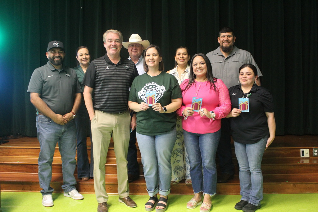 Employee Appreciation Banquet Door Prize winners