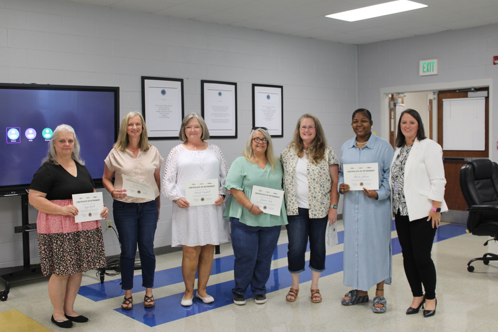 Retirees with Superintendent Dixon