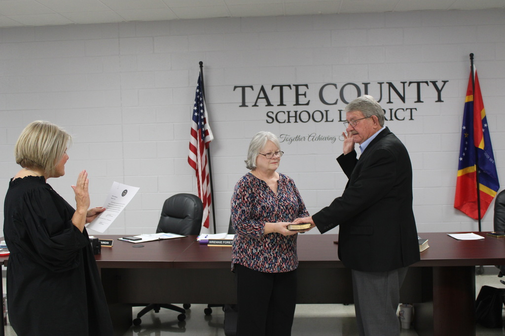 Terri Reeves and Dale Dunigan sworn in. 
