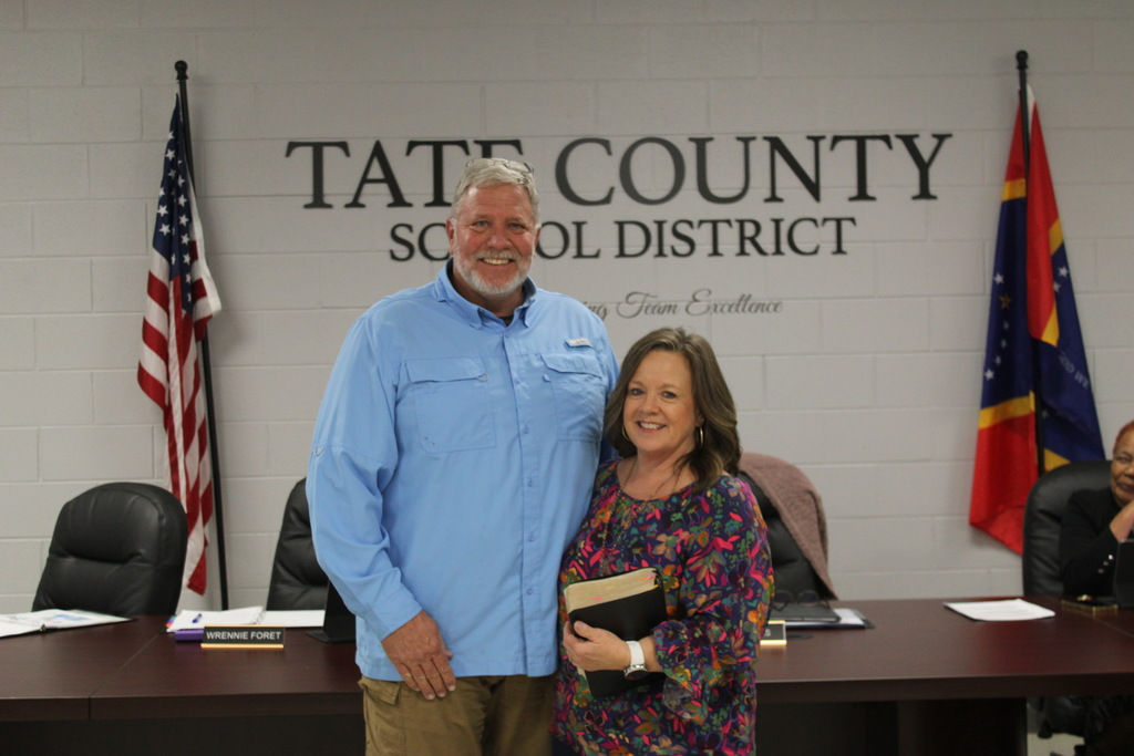 Terri Reeves and Dale Dunigan sworn in. 