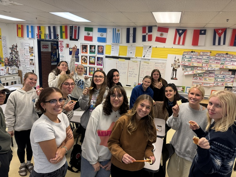 GHS Spanish students learning about Argentina