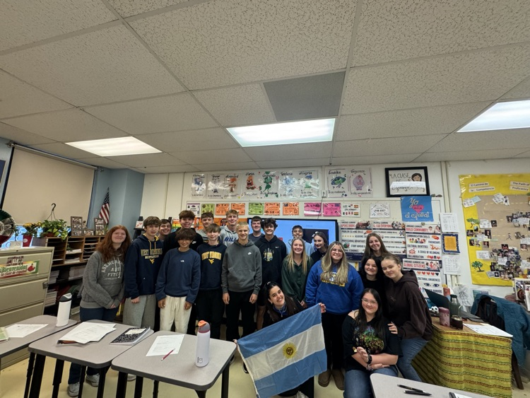 GHS Spanish students learning about Argentina