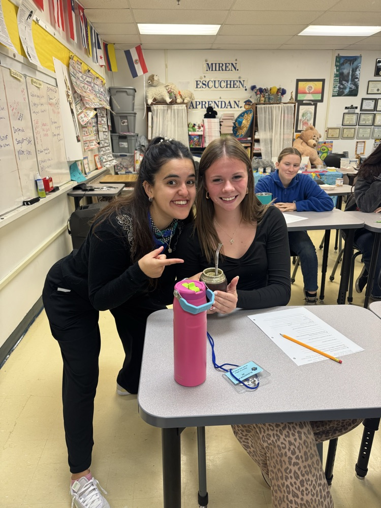 GHS Spanish students learning about Argentina