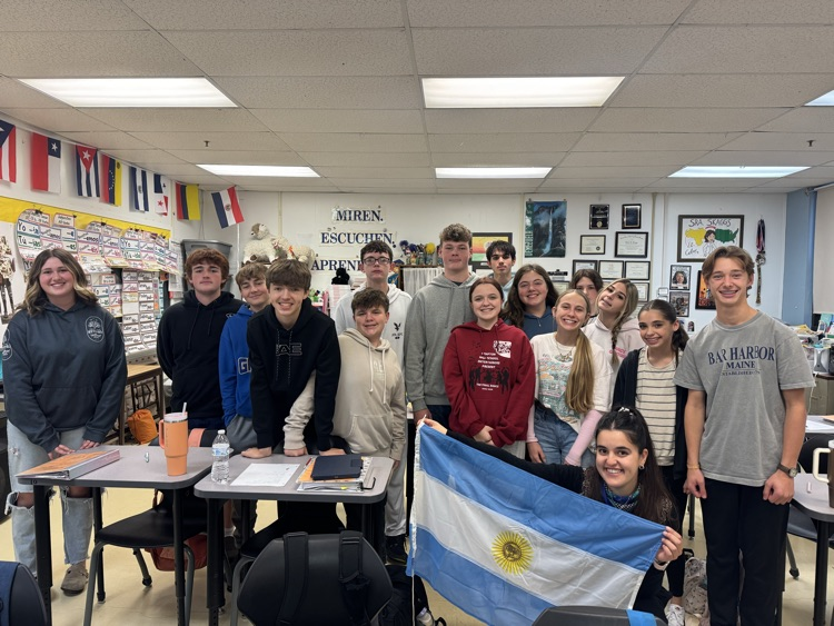 GHS Spanish students learning about Argentina