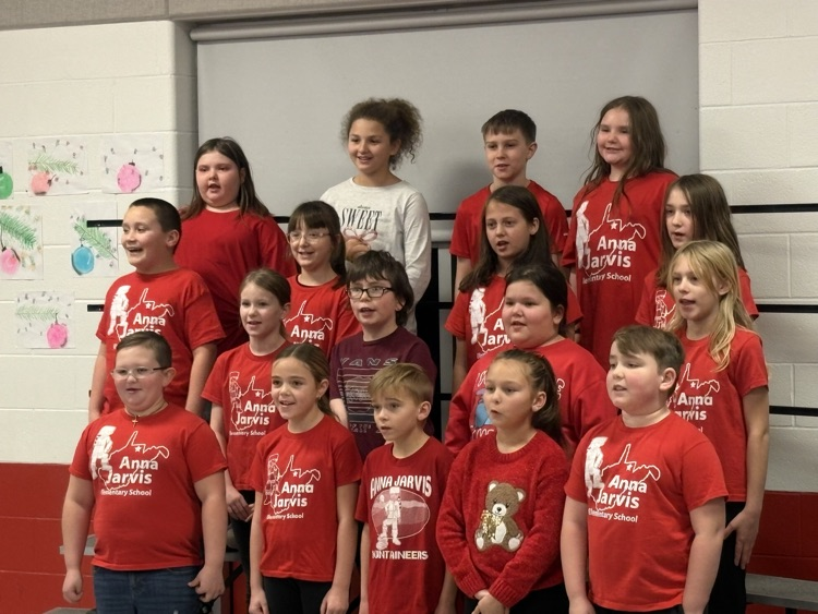 third graders singing