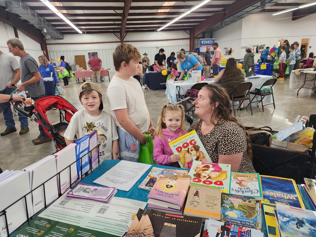 kids at fair 2 