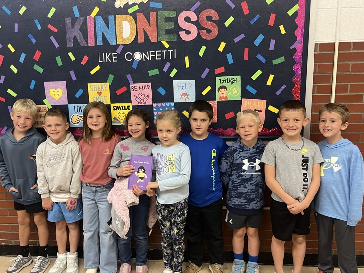 Izzy Horn, Miss Russell County Fair 2025 visiting our RES first graders about being true to themselves.