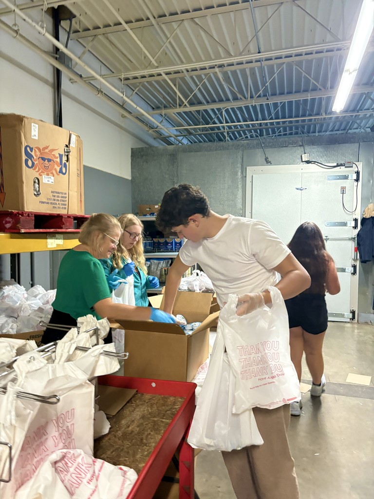 Key Club at the Mid-Ohio Food Bank