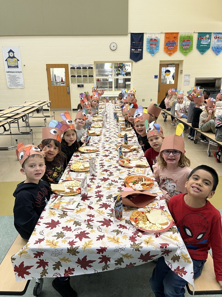  Charlie Brown Thanksgiving 