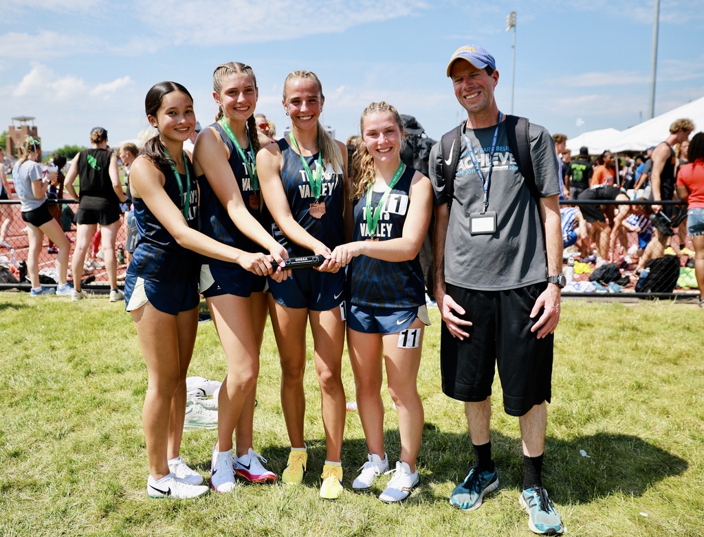 4x800 team - State track meet - 7th place