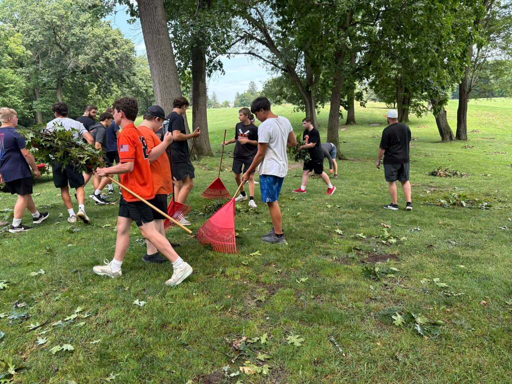 The work has officially begun for our 2026 Tecumseh Indian Football team!  Our student athletes kicked off their first day back with a full day of dedication and teamwork:  🏈 8:15 a.m. – Field Work 💪 9:15 a.m. – Strength Training 🏈 11:00 a.m. – 7-on-7 🤝 1:30–4:00 p.m. – Community Service at Tecumseh Golf Club  We're proud of the commitment, discipline, and effort these student athletes demonstrated from start to finish. Just as importantly, they ended the day by giving back to our community, reflecting what it means to be a Tecumseh Indian.  Thank you to our coaches for their leadership, our players for embracing the challenge, and to Tecumseh Golf Club for partnering with our team.   #onetribe