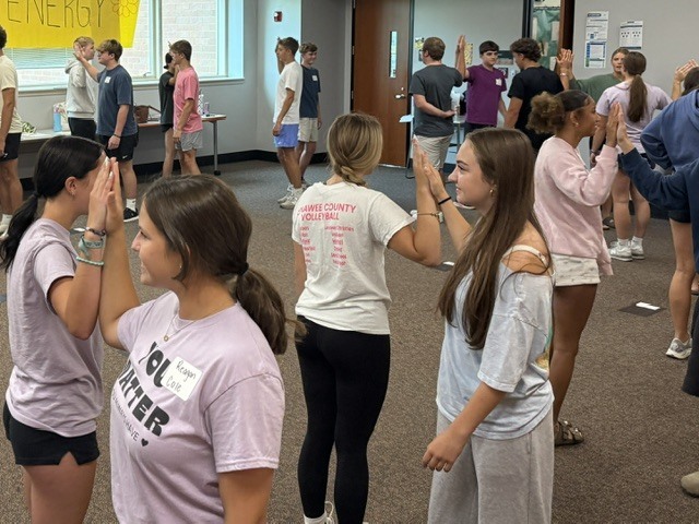 THS Link Crew Leaders Are Ready! Our Link Crew leaders spent Monday and Tuesday training, team building, and preparing for an exciting start to the school year! On Monday, they’ll officially put that training into action as we welcome the Class of 2030 to their very first day of high school! This year marks our 14th year of Link Crew at THS, and we’re proud to continue the tradition of upperclassmen helping our newest students feel welcomed, connected, and ready for high school.
