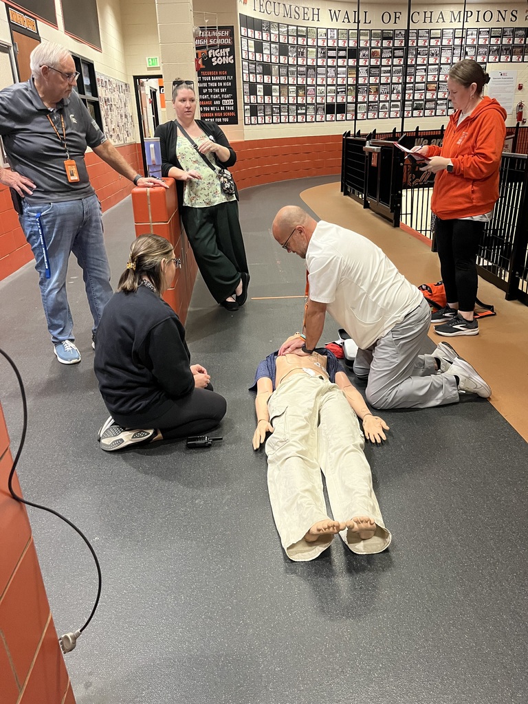 Tecumseh Public Schools is committed to being prepared for medical emergencies. On Friday, Tecumseh High School held our first cardiac emergency drill of the school year, as part of an emergency preparedness initiative led by our District Nurse. Working alongside our local EMS and Fire departments, staff participated in a realistic emergency simulation—from recognizing and responding to the emergency, calling 911, and working through the response process with our first responders from start to finish. These drills provide an opportunity to practice, identify potential challenges, and troubleshoot issues before a real emergency occurs. Our THS Medical Emergency Response Team did a fantastic job! 👏 Additional drills will be conducted at each of our school buildings in the coming months as we continue to strengthen our emergency preparedness and help ensure the safety of our students and staff.