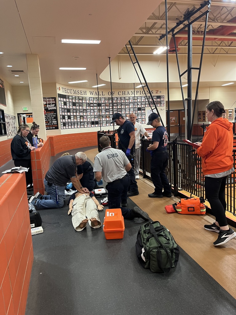 Tecumseh Public Schools is committed to being prepared for medical emergencies. On Friday, Tecumseh High School held our first cardiac emergency drill of the school year, as part of an emergency preparedness initiative led by our District Nurse. Working alongside our local EMS and Fire departments, staff participated in a realistic emergency simulation—from recognizing and responding to the emergency, calling 911, and working through the response process with our first responders from start to finish. These drills provide an opportunity to practice, identify potential challenges, and troubleshoot issues before a real emergency occurs. Our THS Medical Emergency Response Team did a fantastic job! 👏 Additional drills will be conducted at each of our school buildings in the coming months as we continue to strengthen our emergency preparedness and help ensure the safety of our students and staff.