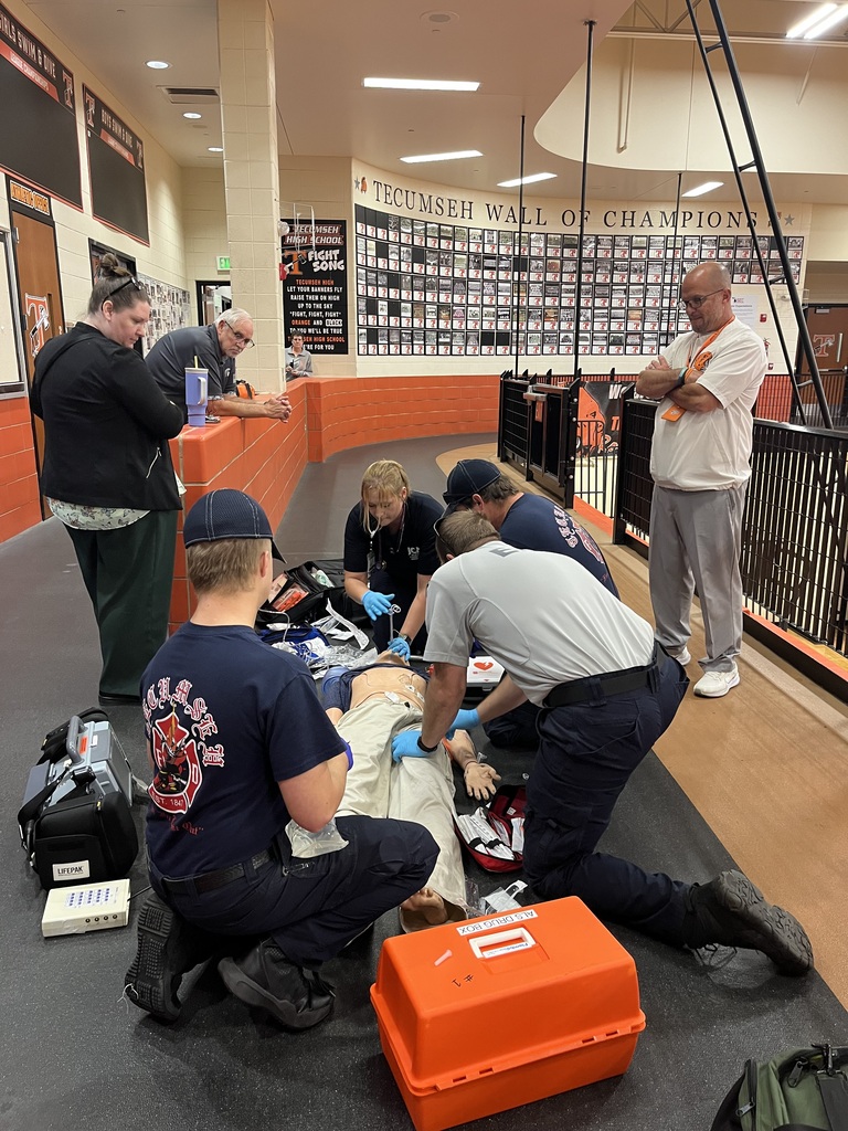 Tecumseh Public Schools is committed to being prepared for medical emergencies. On Friday, Tecumseh High School held our first cardiac emergency drill of the school year, as part of an emergency preparedness initiative led by our District Nurse. Working alongside our local EMS and Fire departments, staff participated in a realistic emergency simulation—from recognizing and responding to the emergency, calling 911, and working through the response process with our first responders from start to finish. These drills provide an opportunity to practice, identify potential challenges, and troubleshoot issues before a real emergency occurs. Our THS Medical Emergency Response Team did a fantastic job! 👏 Additional drills will be conducted at each of our school buildings in the coming months as we continue to strengthen our emergency preparedness and help ensure the safety of our students and staff.