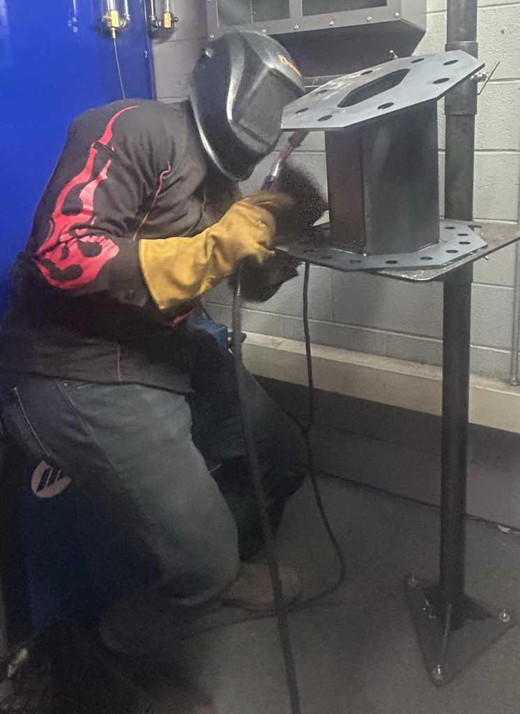 Cole placed 4th out of 33 MIG welders