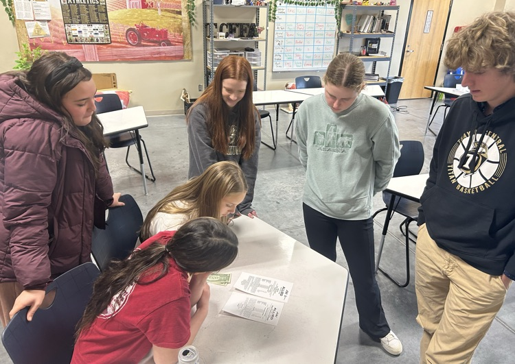 It was fun trying to find the difference in the feeds.