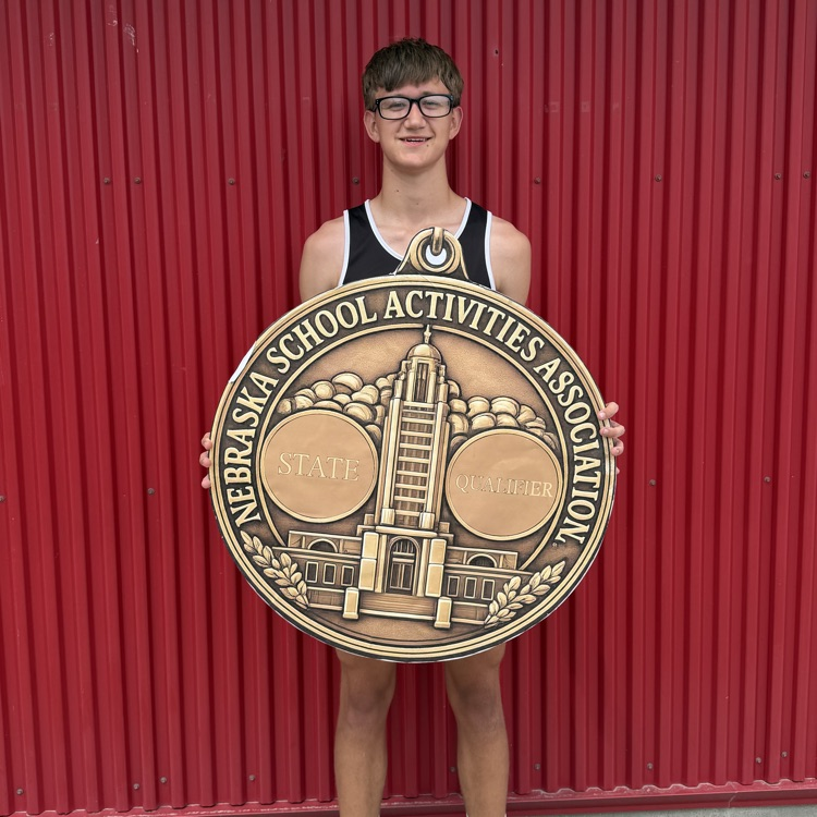 State Qualifier Justin Alexander runs a 10:43.05 to send himself to Burke  