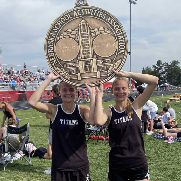 Piper and Leah are headed to Burke as they finish 1st and 2nd in the 200m dash
