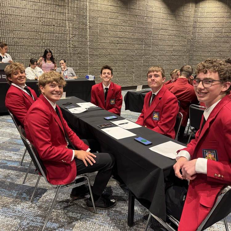 Laken, Carson, Aiden, Brady, Murphy in the Quiz Bowl Competition