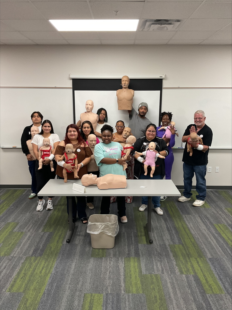 Photo of students un CPR class