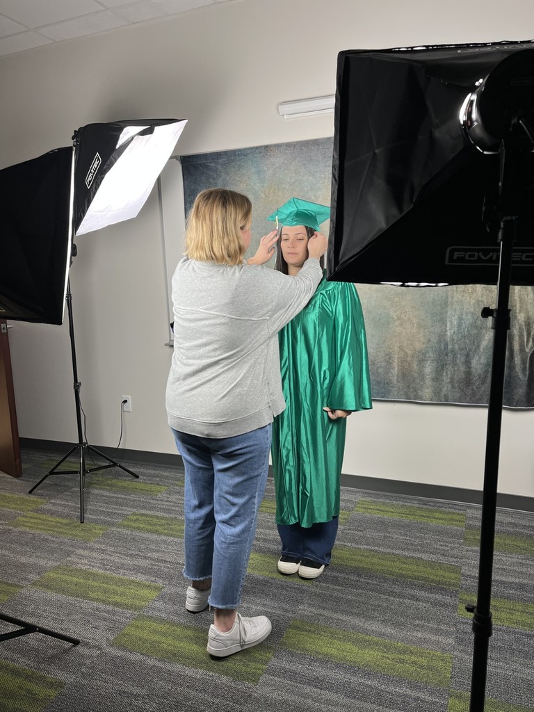 Amelia Roca Graduation Headshot