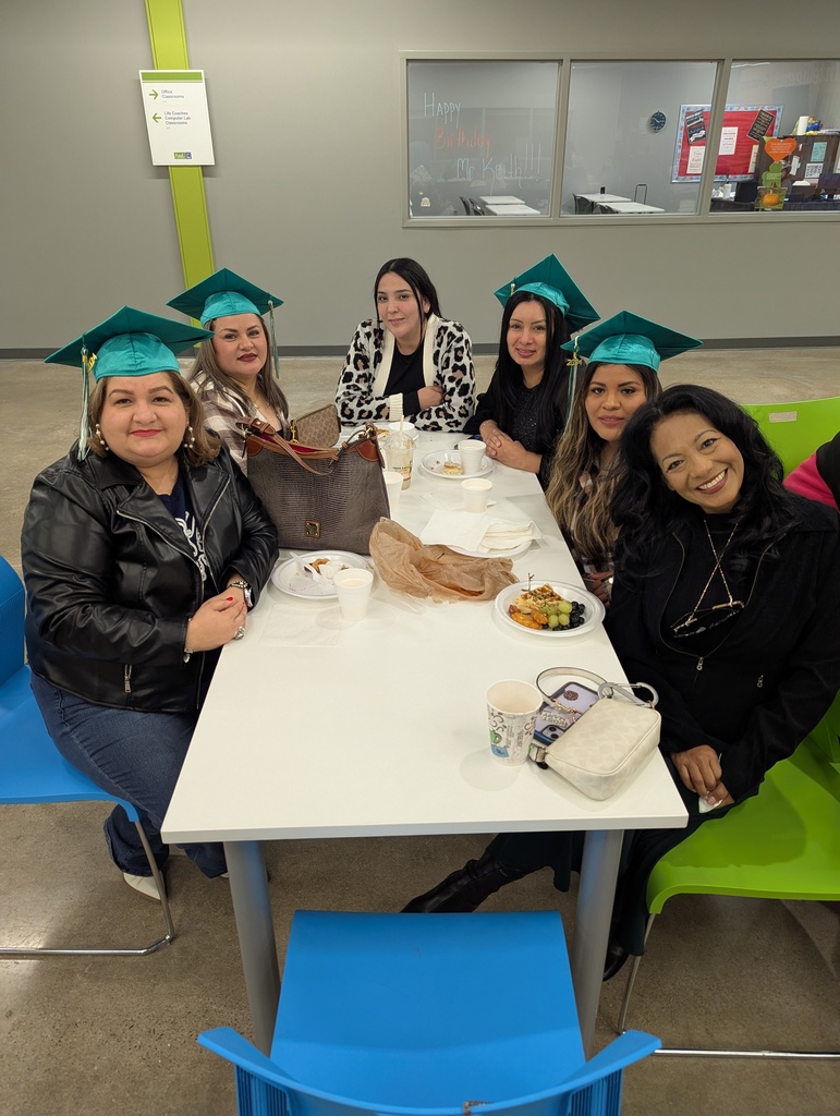 Photo of Alumni at our Alumni Breakfast