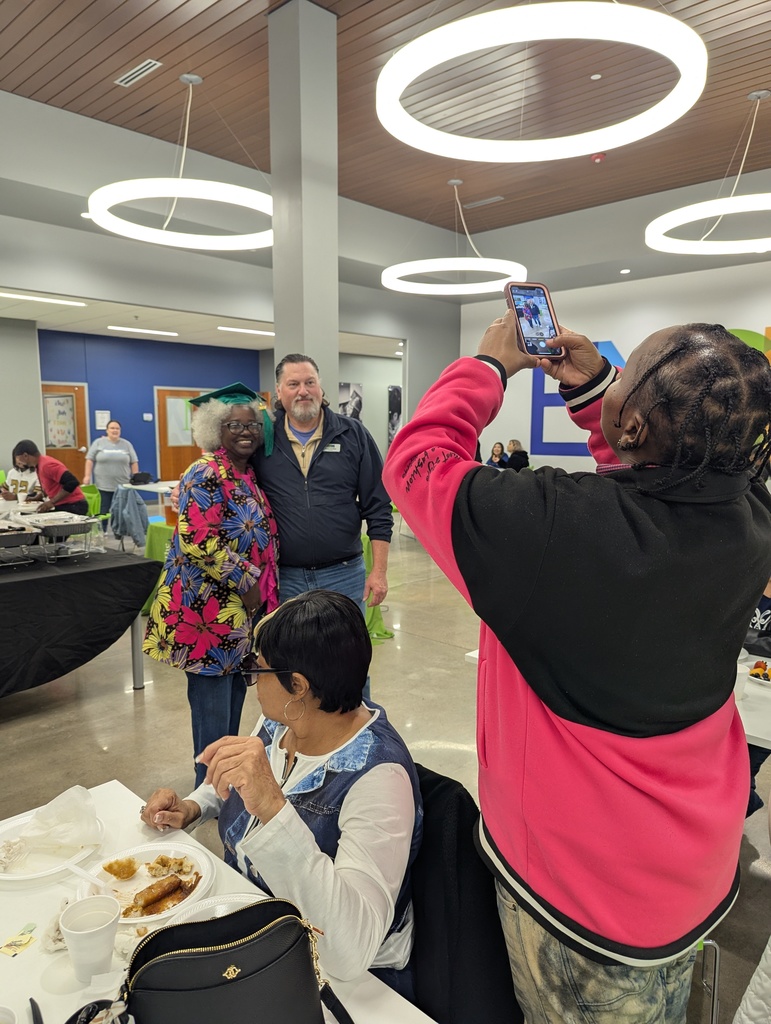 Photo of Alumni at our Alumni Breakfast