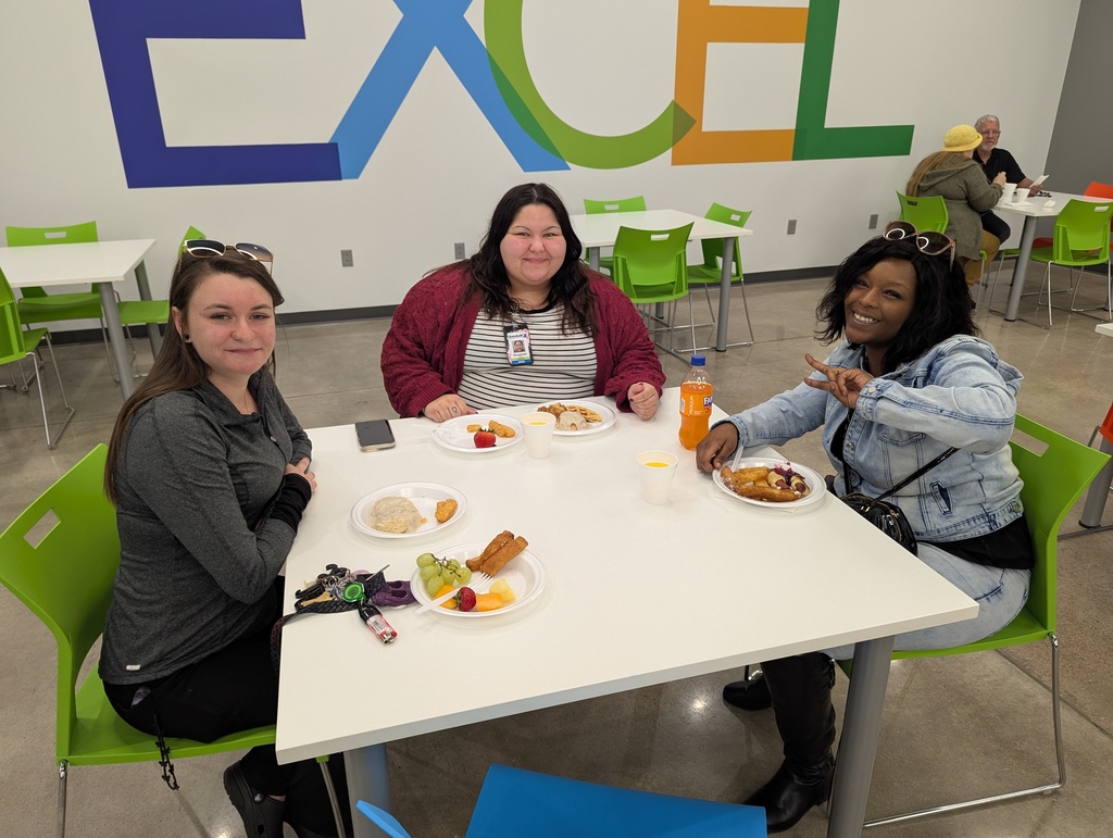 Photo of Alumni at our Alumni Breakfast