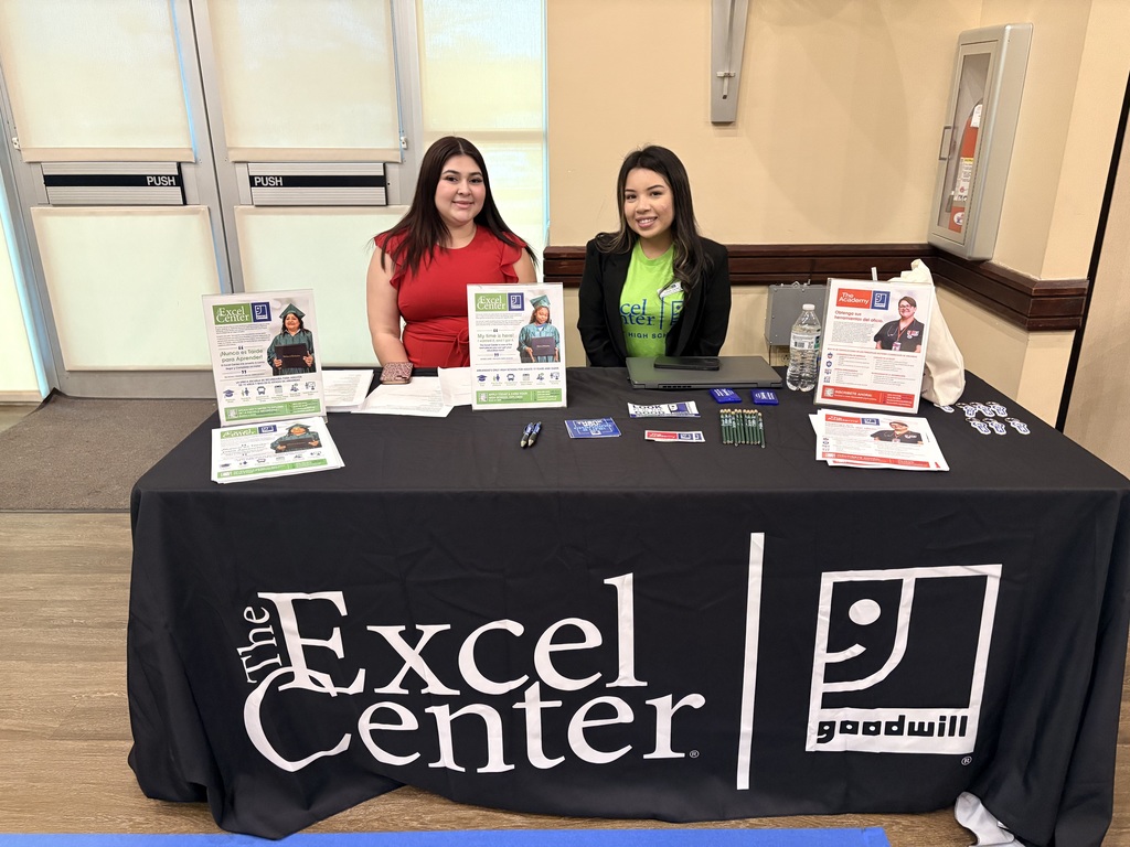 Celebrating Women’s History Month in North Little Rock! 🌸  I was honored to participate in Women on the Way to Success: Protect Your Image, Your Story, and Your Future, an inspiring event hosted by Conexión de Negocios Latinos, founded by Irma Chavez.  The Goodwill Industries of Arkansas Academy team was proud to support attendees by helping build resumes, sharing information about our training programs, and inviting participants to enroll.  Women from across Central Arkansas connected through workshops on resume writing, starting a business in Arkansas, professional image, and complimentary professional headshots.  Thank you to Conexión de Negocios Latinos for the opportunity to be part of such a meaningful event empowering women in our community. 💪✨