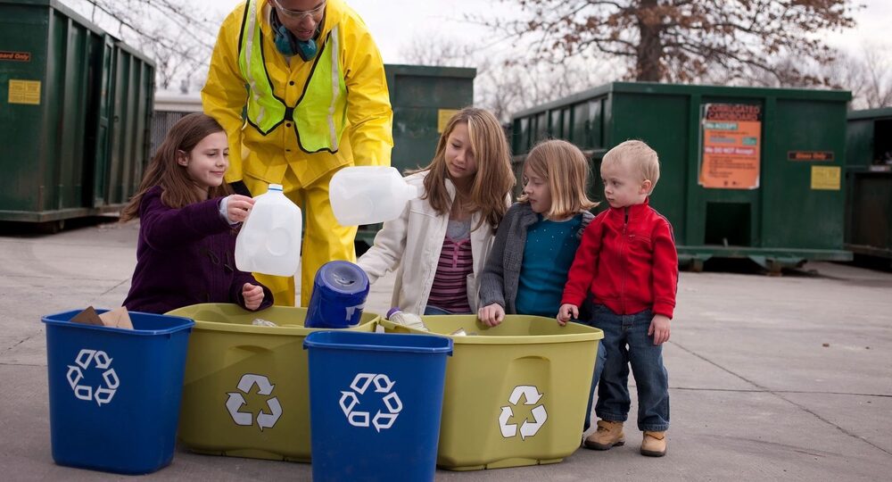 kids recycling