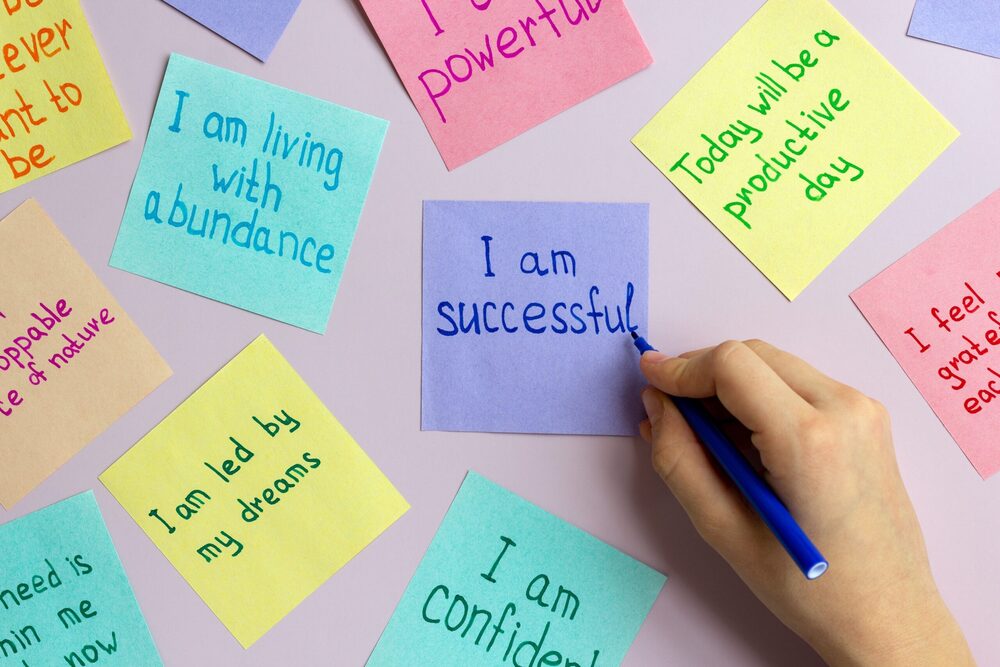 post its with encouraging words