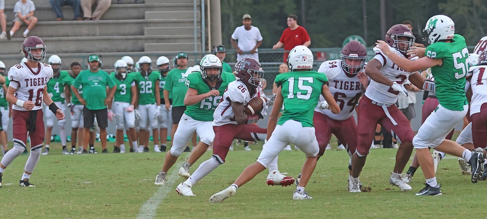 Thomasville's Troy Davis carries the ball.