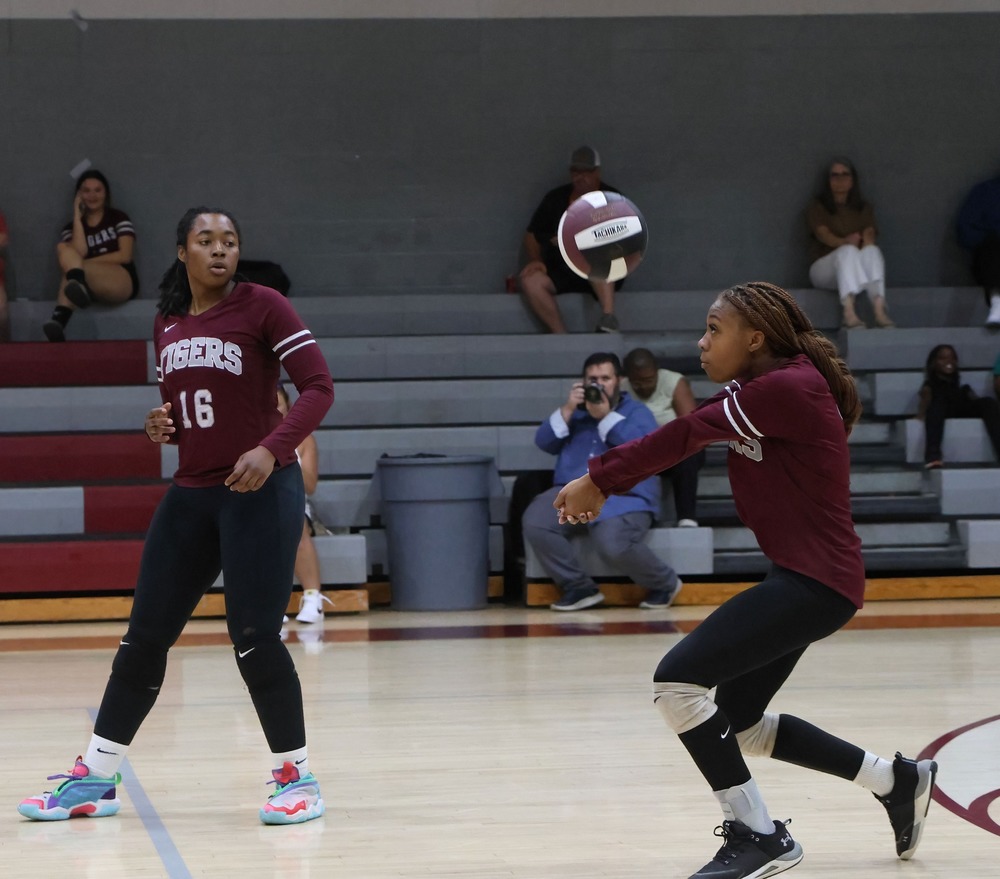 Demopolis at THS varsity volleyball