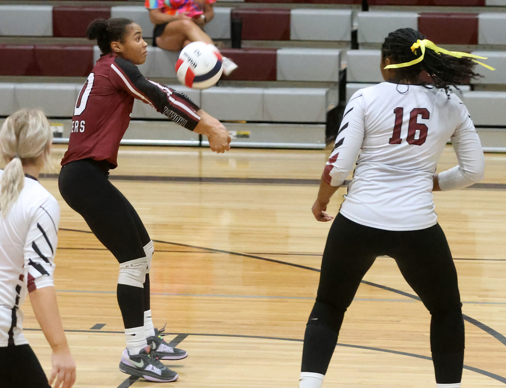 THS volleyball at Satsuma