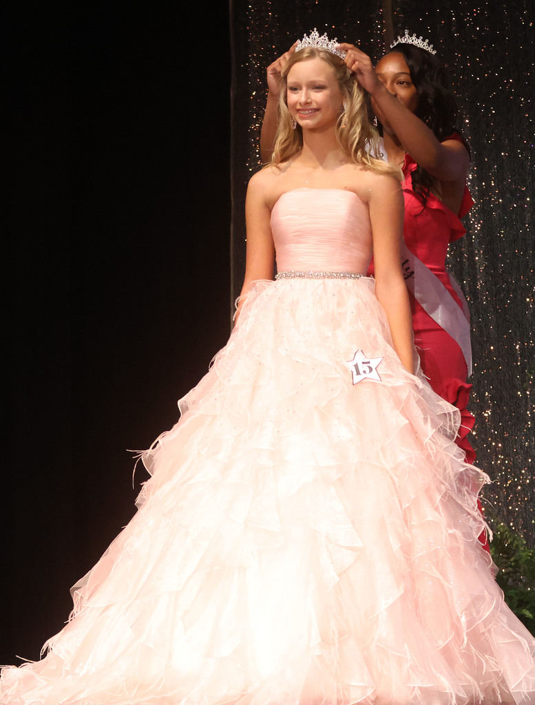 Rayleigh Powell was crowned Feb. 28 as the TMS Top Beauty for the Fifth/Sixth Grade Division.