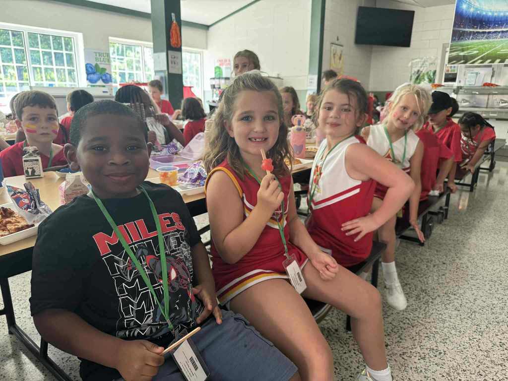 JES Ice Cream Bulldog Fridays 7