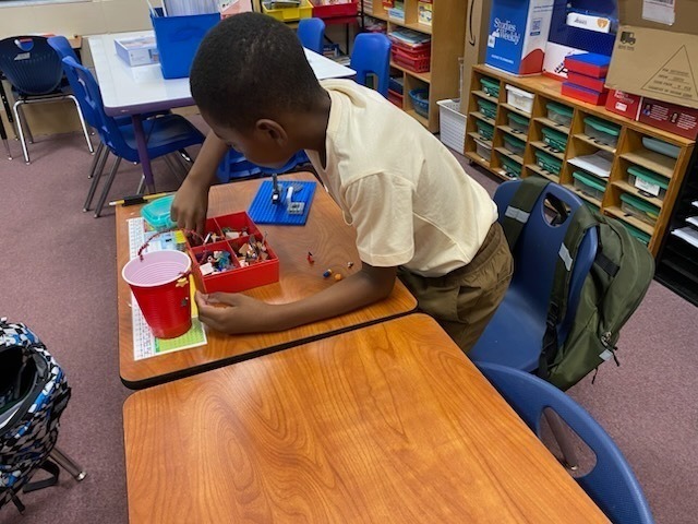 HES STEM Rocket 2nd grade 3