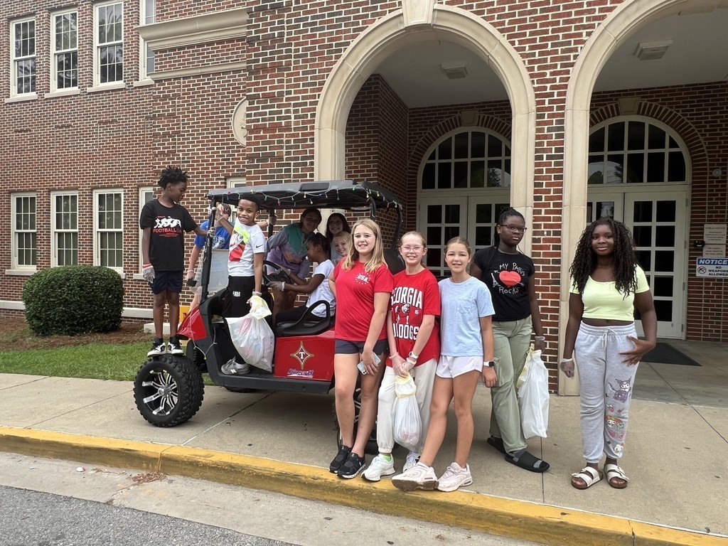 SA & THS NHS Campus clean up with Knopp Leadership Class 1