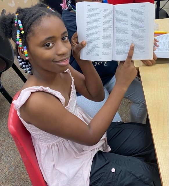 TCS Dictionary Distribution from Literacy of Thomas County 5