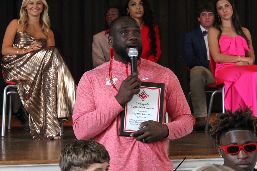 THS/MPMS/SA - Mr. Daniels Principal Appreciation Award 1