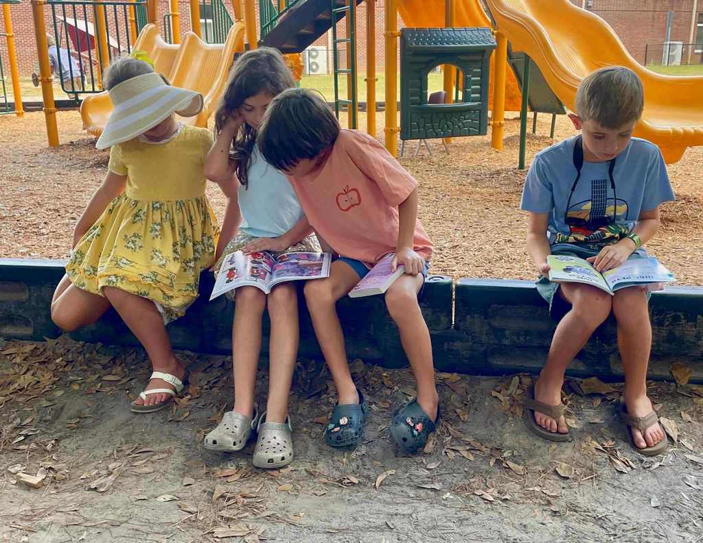 TCS Bulldogs Read Anywhere Fall Break 1