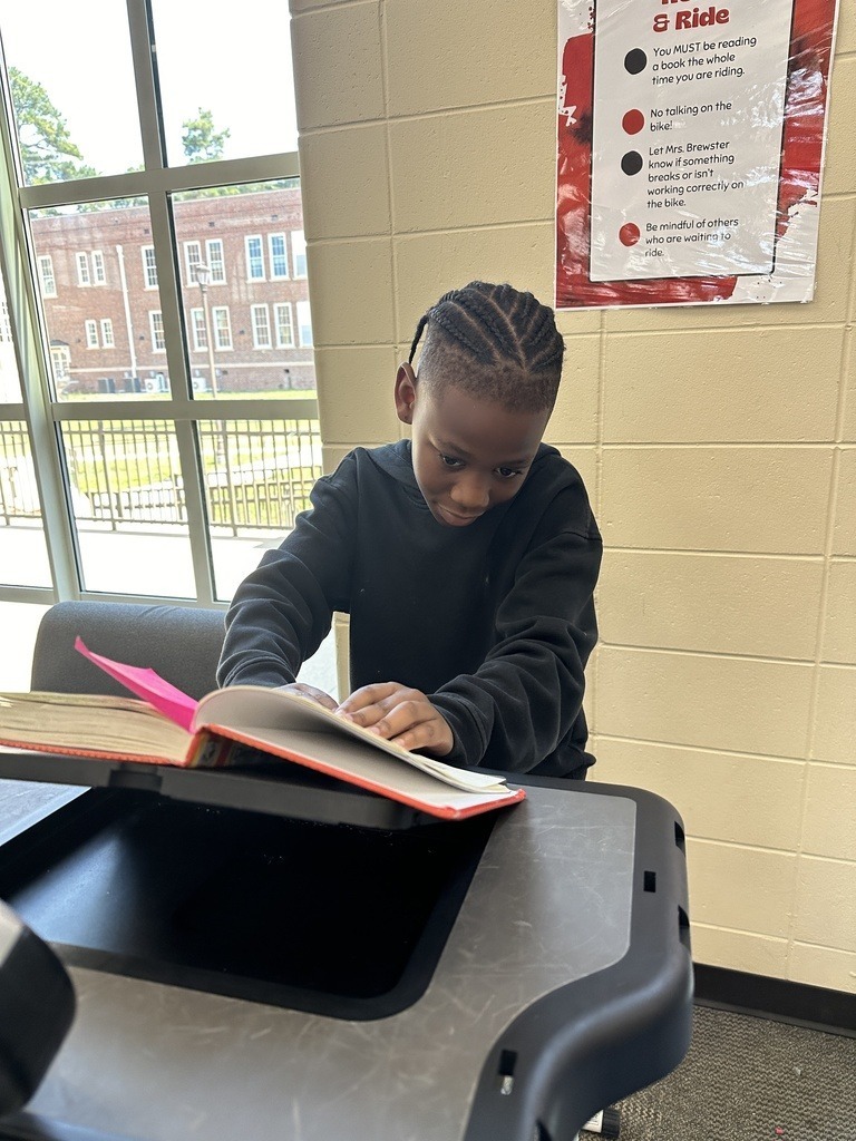 TCS Bulldogs Read Anywhere Fall Break 9